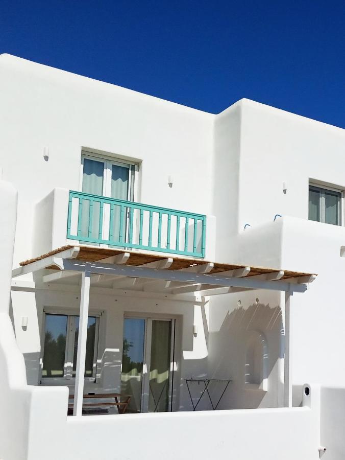 Kalais Sea Vibes, Beachfront Suites - A 10 Minute Drive Away From Naxos Town - Next To The Bus Stop Pláka Екстериор снимка
